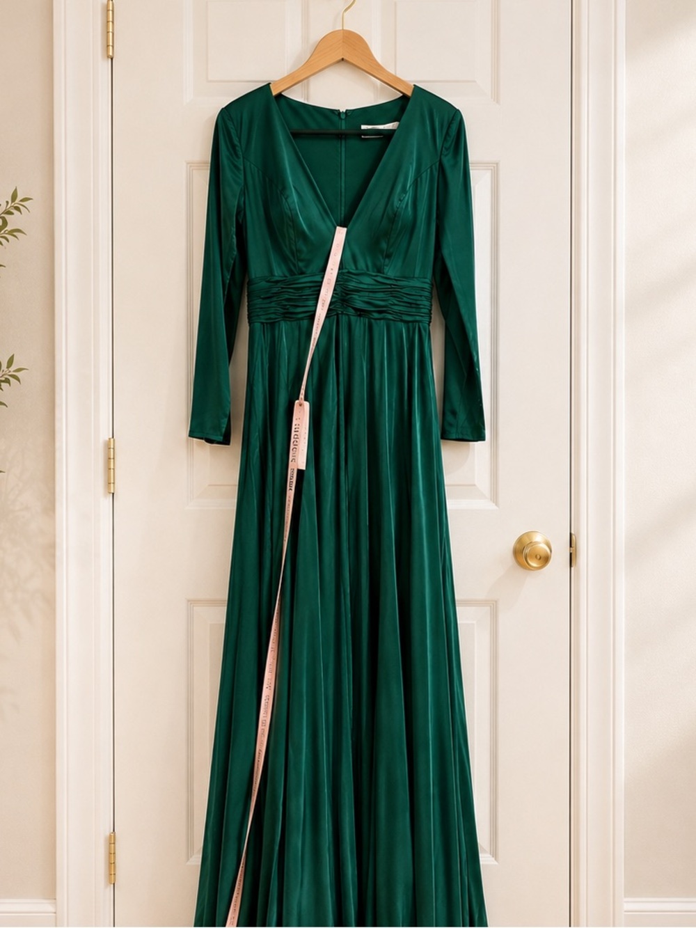 NWT Mac Duggal Emerald Green Long Sleeve Ruched Satin Gown 2 - Picture 2 of 9